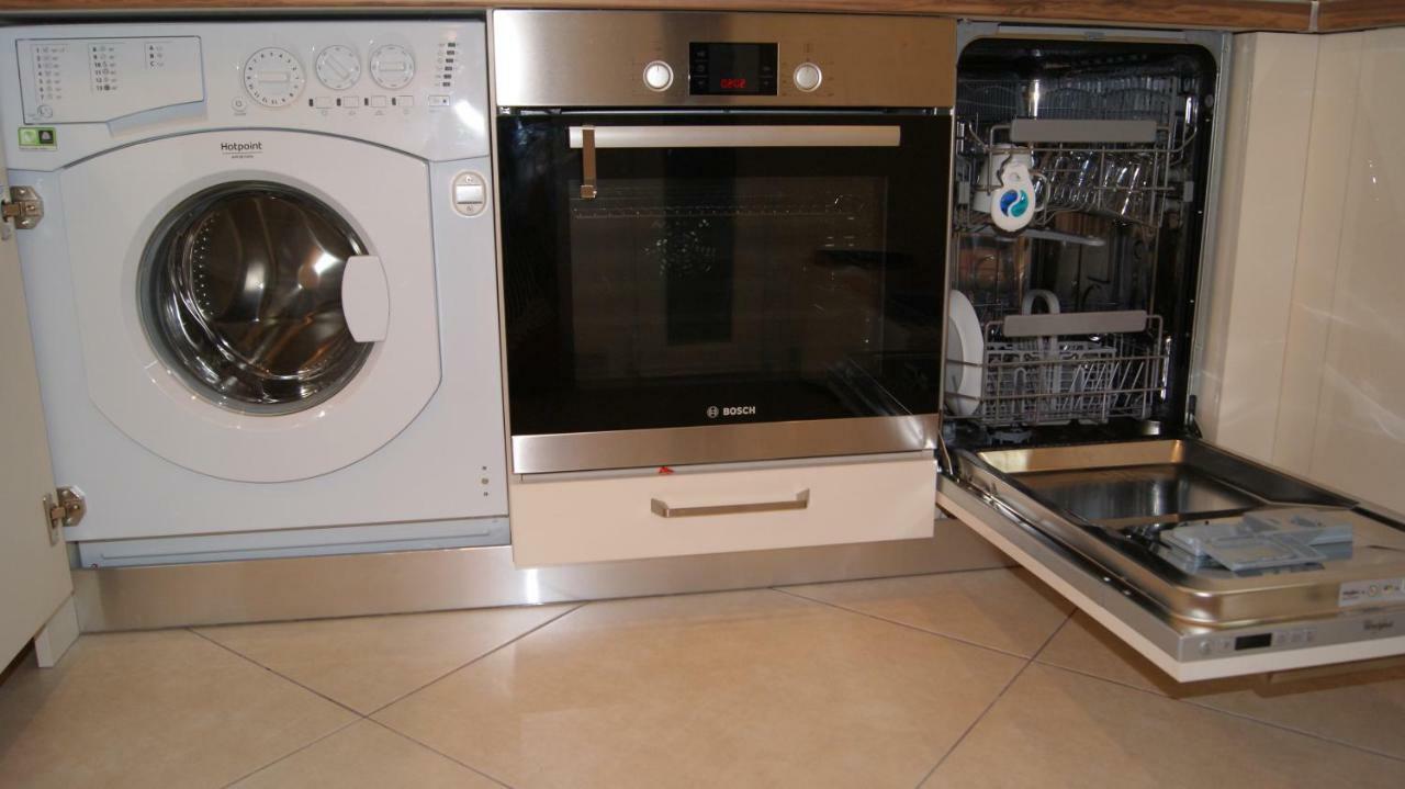 Brand New Luxury Apartment Tesalonika Bagian luar foto