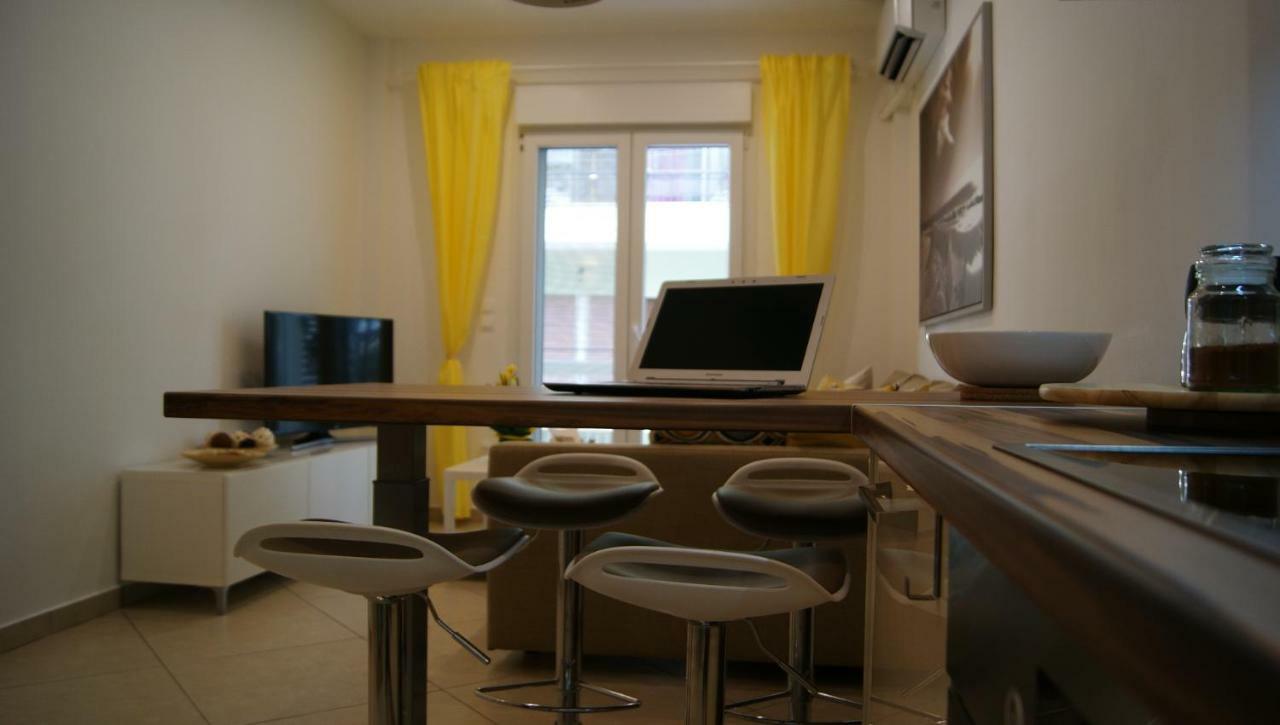 Brand New Luxury Apartment Tesalonika Bagian luar foto