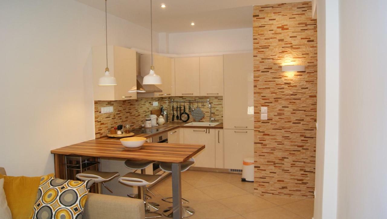 Brand New Luxury Apartment Tesalonika Bagian luar foto