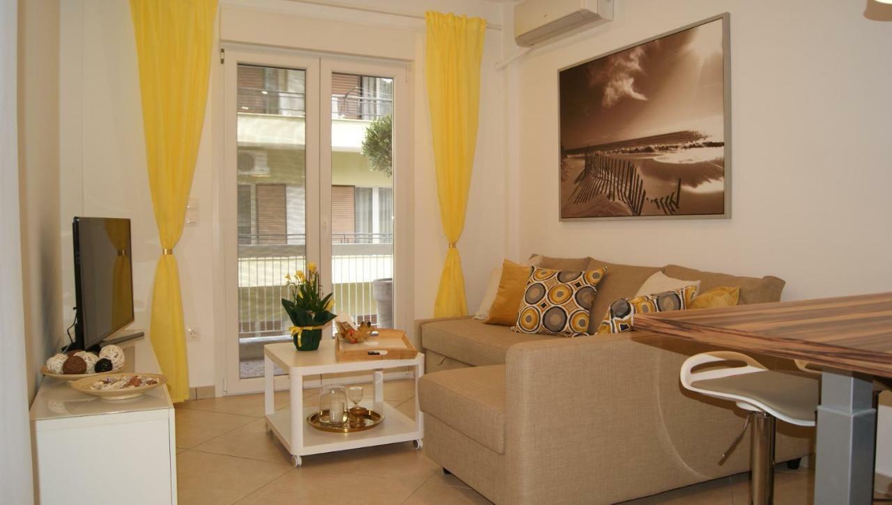 Brand New Luxury Apartment Tesalonika Bagian luar foto